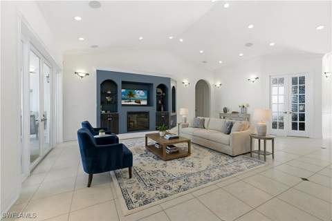4411 Pine Ridge Rd, Naples FL - photo 9 of 50