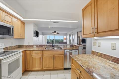 300 Stevens Landing Dr C306, Marco Island FL - photo 18 of 47
