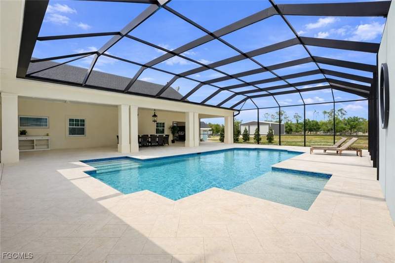 5 bedroom SingleFamilyResidence at 12201 Caisson Ln, Colonial Farms, Fort Myers — photo 3