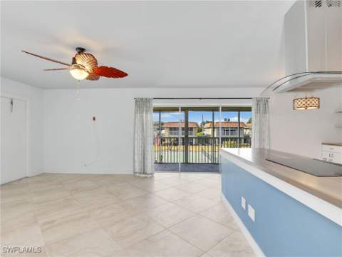 1400 Pompei Ln 52, Naples FL - photo 8 of 30