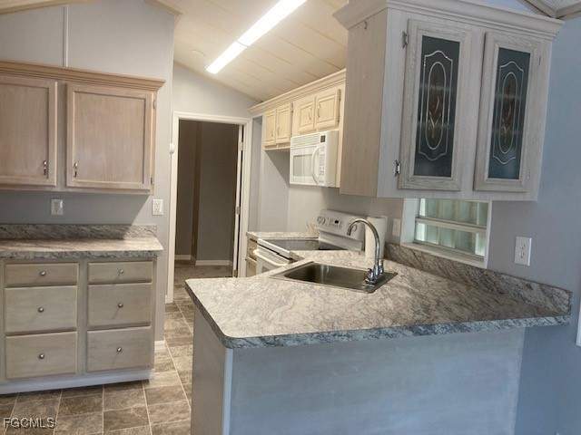 2 bedroom ManufacturedHome at 19681 Summerlin Rd J-197, Palmetto Palms R V, Fort Myers — photo 5
