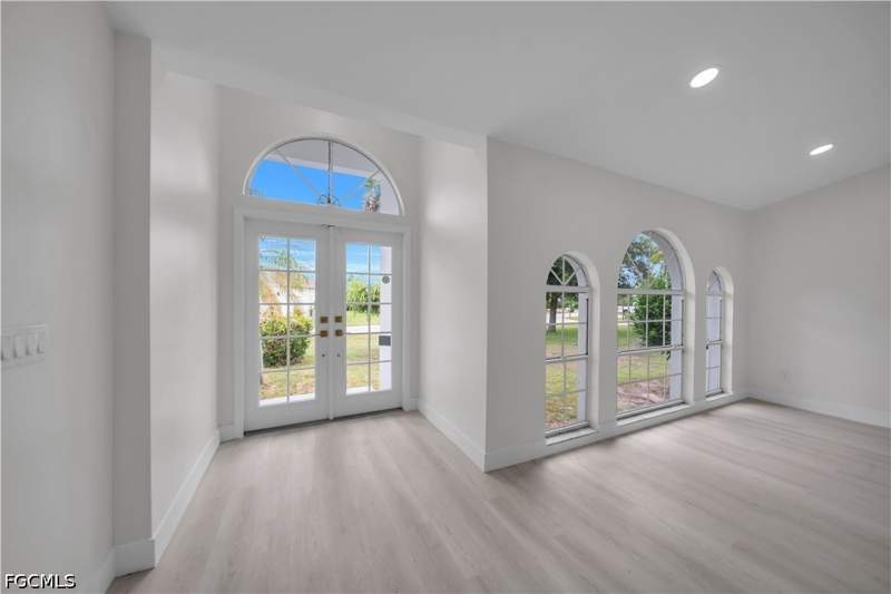 3 bedroom SingleFamilyResidence at 14441 Pine Lily Dr, Hampton Lakes, Fort Myers — photo 5