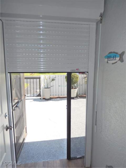 9620 Villa Dr 4, Fort Myers FL - photo 7 of 49