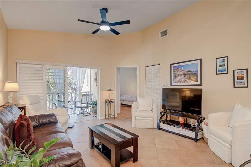 3 bedroom Condominium at 15440 Bellamar Cir 2921, Bellamar, Fort Myers — photo 4