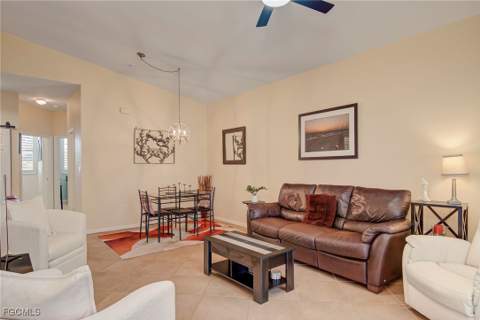 15440 Bellamar Cir 2921, Fort Myers FL - photo 7 of 26