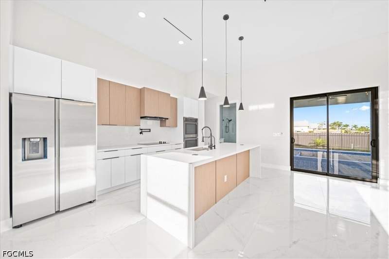 3 bedroom SingleFamilyResidence at 1100 NW 31st Pl, Cape Coral, Cape Coral — photo 5