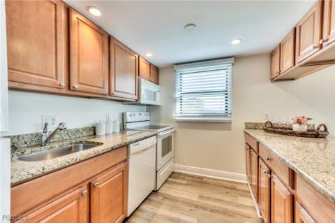 2121 Gulf Beach Villas, Captiva FL - photo 11 of 41