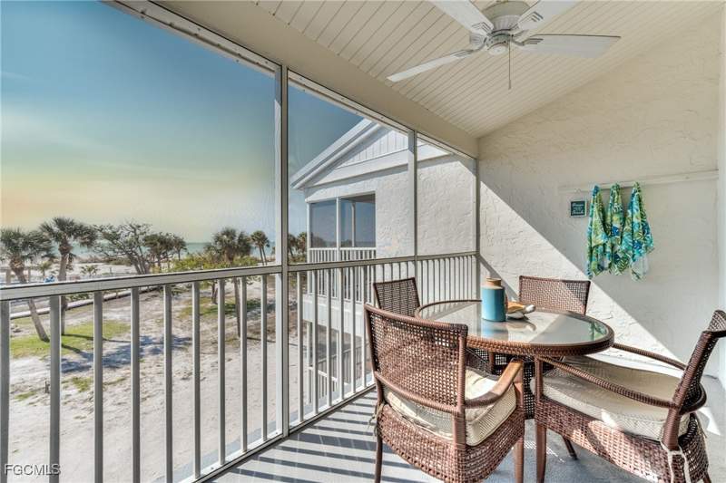 3 bedroom Condominium at 2121 Gulf Beach Villas, Gulf Beach Villas, Captiva — photo 2