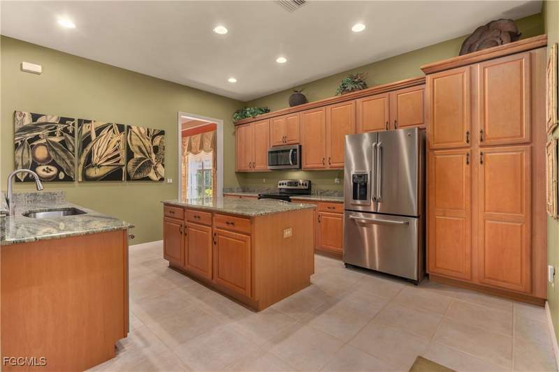 3 bedroom SingleFamilyResidence at 9090 Prosperity Way, Featherbrook, Fort Myers — photo 4