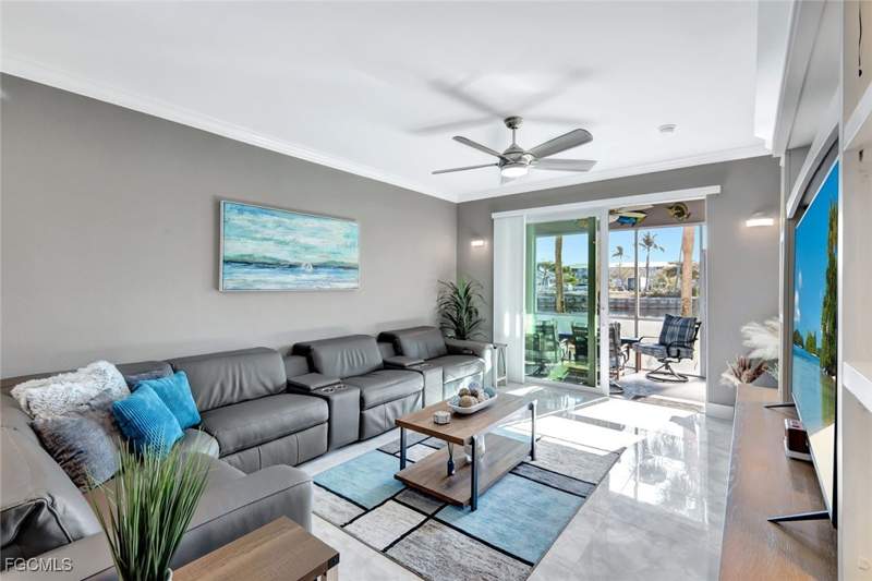 2 bedroom Condominium at 16575 Lake Circle Dr 1115, Heritage Pointe, Fort Myers — photo 2