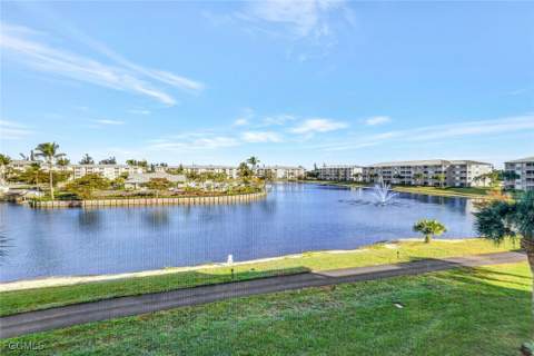 16595 Lake Circle Dr 234, Fort Myers FL - photo 24 of 42