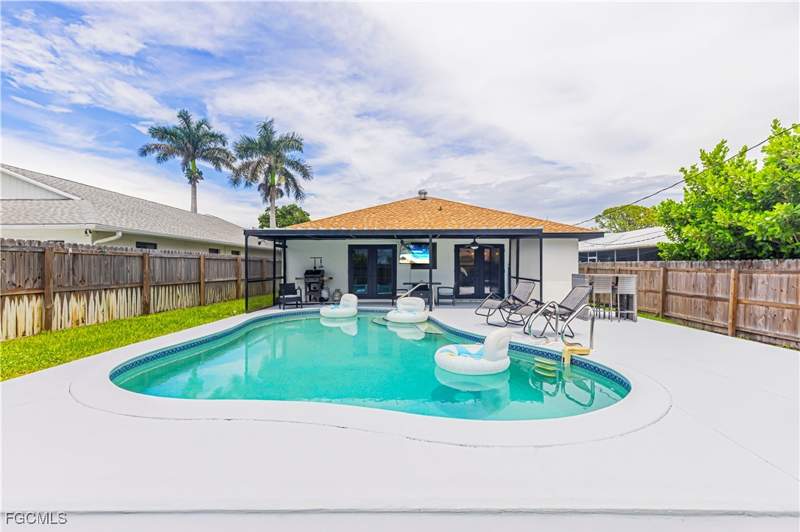 3 bedroom SingleFamilyResidence at 758 105th Ave N, Naples Park, Naples — photo 2