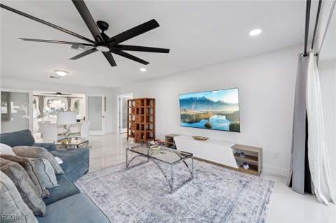 1819 SE 43rd St, Cape Coral FL - photo 9 of 50