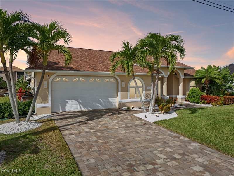 3 bedroom SingleFamilyResidence at 1422 NW 38th Pl, Cape Coral, Cape Coral — photo 1