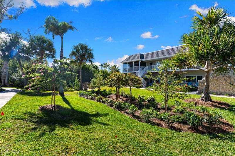2 bedroom Condominium at 601 Periwinkle Way C-5, Captains Walk, Sanibel — photo 1