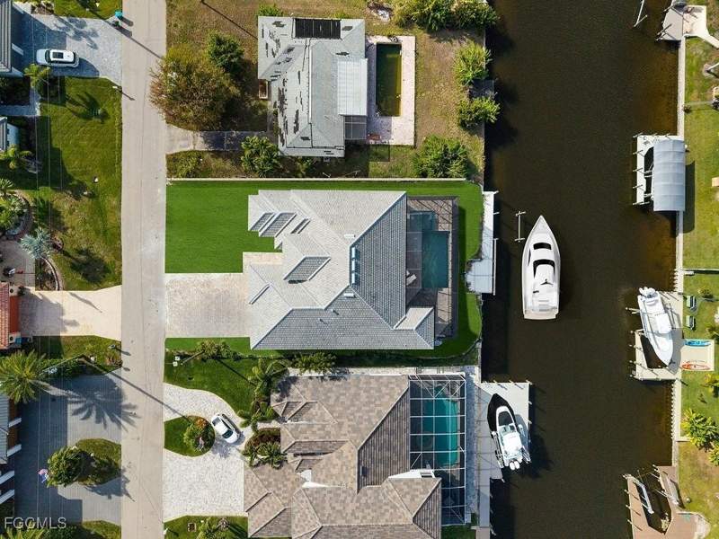 4 bedroom SingleFamilyResidence at 131 SW 57th St, Cape Coral - Lee County Industrial Park, Cape Coral — photo 3