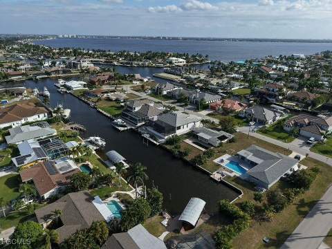 131 SW 57th St, Cape Coral FL - photo 6 of 36