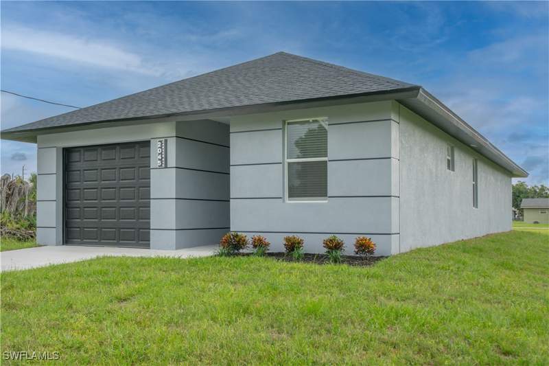 4 bedroom SingleFamilyResidence at 2045 Carver Ave, Carver Park, Fort Myers — photo 2