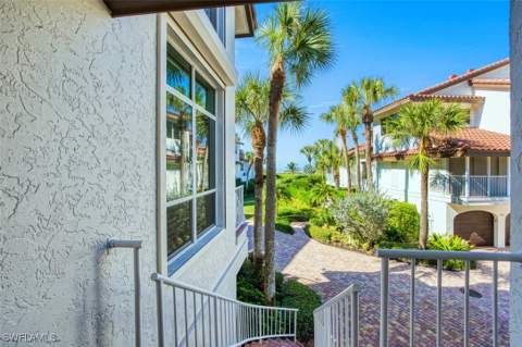 4717 Villa Mare Ln 26-15, Naples FL - photo 6 of 50