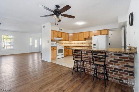 610 E Avenida Del Rio, Clewiston FL - photo 11 of 49