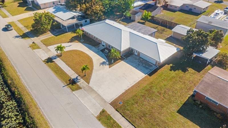 4 bedroom SingleFamilyResidence at 610 E Avenida Del Rio, Clewiston, Clewiston — photo 2