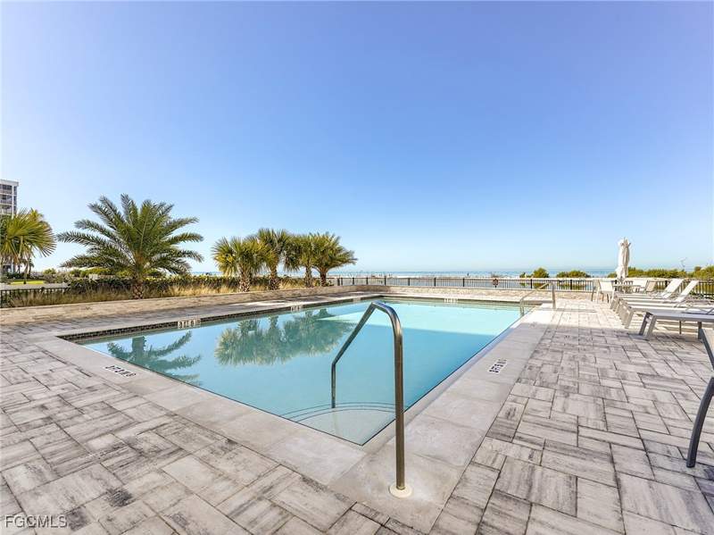 2 bedroom Condominium at 7000 Estero Blvd 102, Island Reef Club, Fort Myers Beach — photo 3