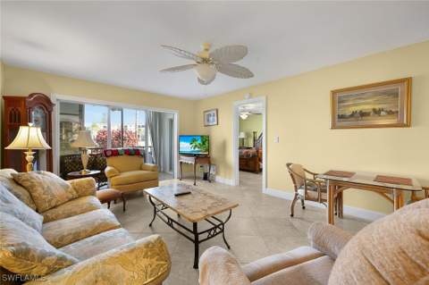 41 High Point Cir S 107, Naples FL - photo 17 of 32