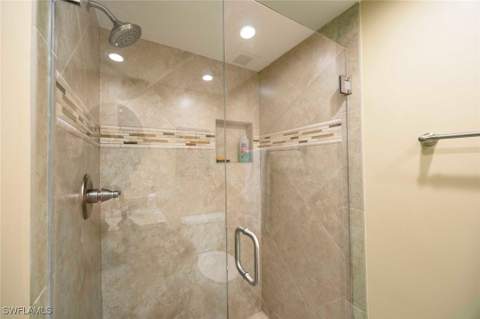 41 High Point Cir S 107, Naples FL - photo 18 of 32