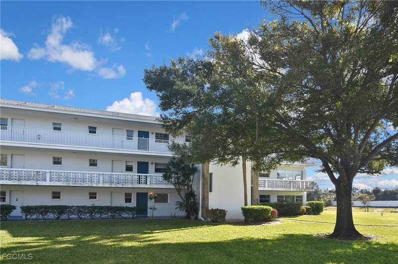 2 bedroom Condominium at 1411 Tropic Ter, Tropic Terrace, North Fort Myers — photo 1