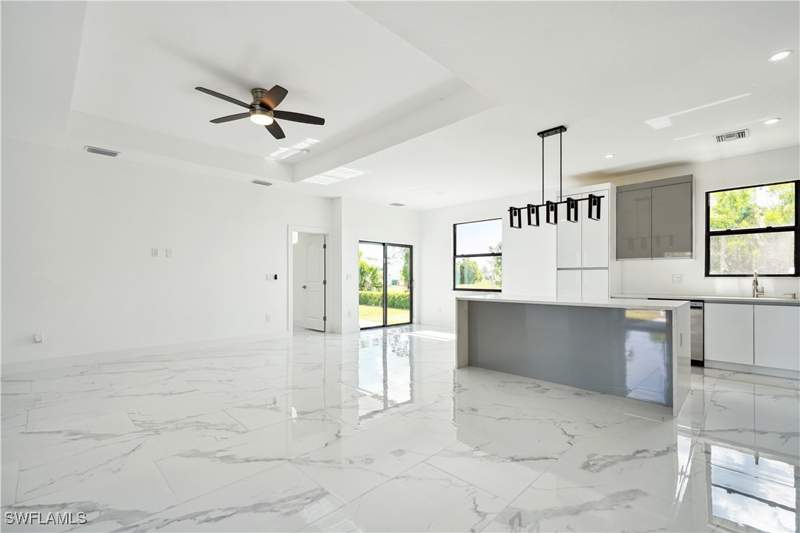 3 bedroom SingleFamilyResidence at 4309 NW 38th Ave, Cape Coral, Cape Coral — photo 3