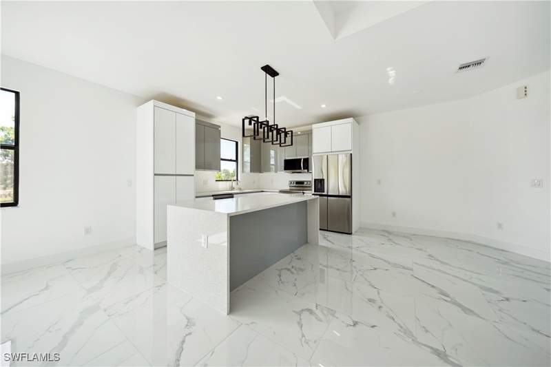 3 bedroom SingleFamilyResidence at 4309 NW 38th Ave, Cape Coral, Cape Coral — photo 4