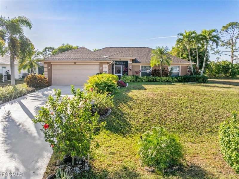 4 bedroom SingleFamilyResidence at 2306 NE 34th St, Cape Coral, Cape Coral — photo 1