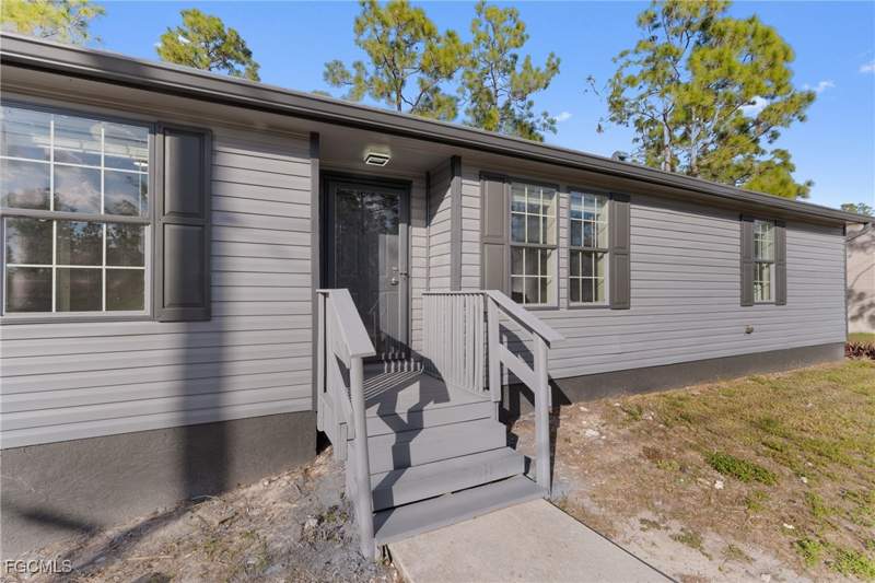 3 bedroom SingleFamilyResidence at 1505 E 15th St, Lehigh Acres, Lehigh Acres — photo 4