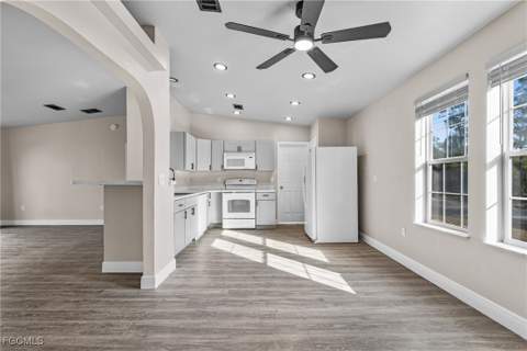 1505 E 15th St, Lehigh Acres FL - photo 6 of 35