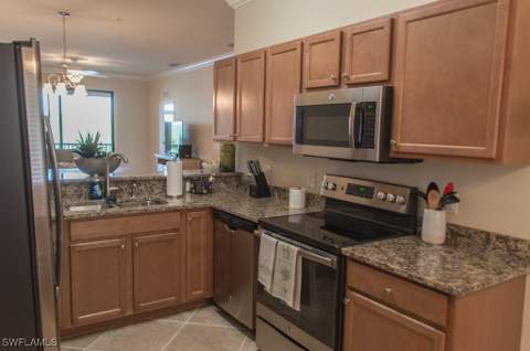 9566 Trevi Ct 4943, Naples FL - photo 15 of 40