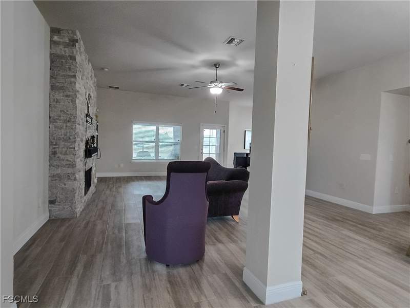 4 bedroom SingleFamilyResidence at 1426 NE 5th Pl, Cape Coral, Cape Coral — photo 4