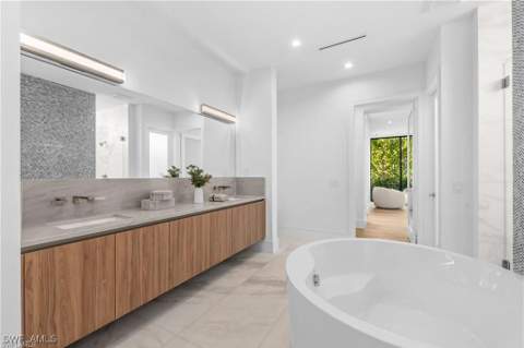 1800 Crayton Rd, Naples FL - photo 18 of 32