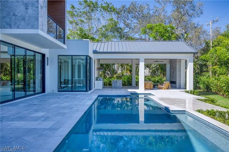 4 bedroom SingleFamilyResidence at 1800 Crayton Rd, Coquina Sands, Naples — photo 5