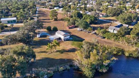 2111 Gardner Ct, Alva FL - photo 11 of 50