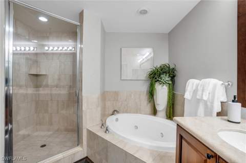 985 Sandpiper St SW I103, Naples FL - photo 14 of 34
