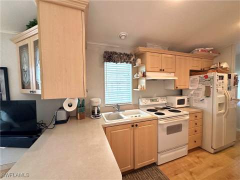 20180 Ponce De Leon Dr, Estero FL - photo 12 of 22
