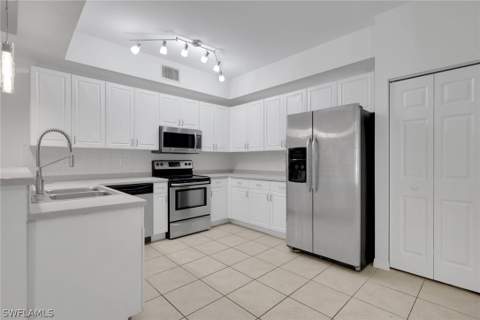 11837 Bayport Ln 703, Fort Myers FL - photo 15 of 33