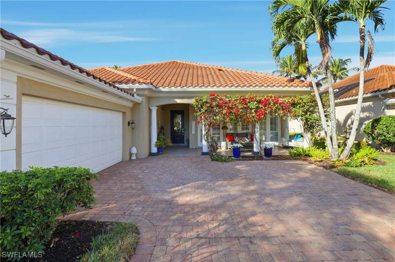 4 bedroom SingleFamilyResidence at 3109 Dominica Way, Island Walk, Naples — photo 3