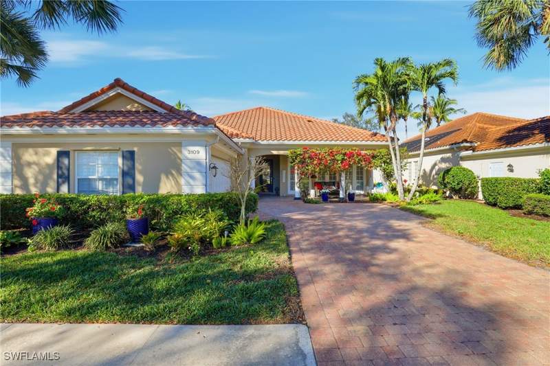 4 bedroom SingleFamilyResidence at 3109 Dominica Way, Island Walk, Naples — photo 4