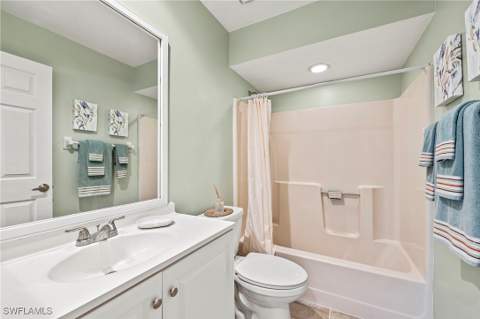 529 Mardel Dr 304, Naples FL - photo 17 of 24