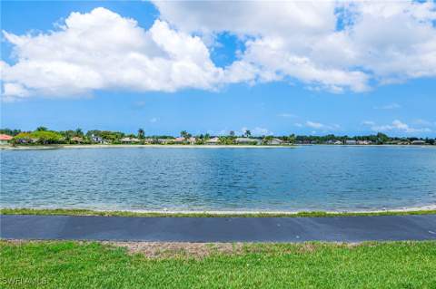 529 Mardel Dr 304, Naples FL - photo 22 of 24
