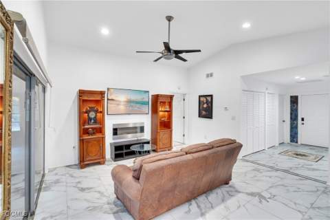 6511 Royal Woods Dr, Fort Myers FL - photo 10 of 41