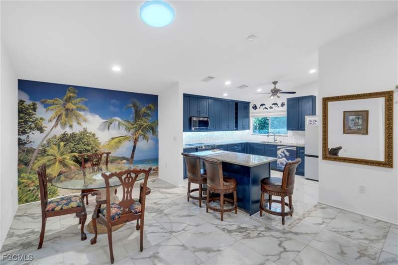 2 bedroom SingleFamilyResidence at 6511 Royal Woods Dr, Royal Woods, Fort Myers — photo 3