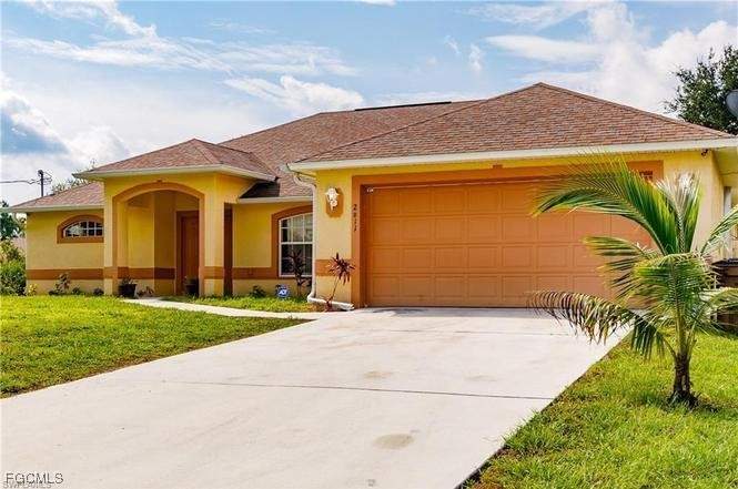 4 bedroom SingleFamilyResidence at 2611 65th St W, Lehigh Acres, Lehigh Acres — photo 2