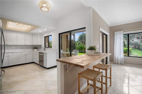 6760 Pelican Bay Blvd 312, Naples FL - photo 11 of 32